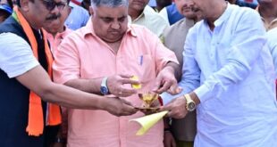 विकसित भारत के संकल्प से जगमगाया जशपुर, पर्यटन मंत्री  राजेश अग्रवाल के नेतृत्व में निकली ‘सेवा ज्योति यात्रा’