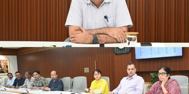 कुपोषण और एनीमिया से मुक्ति के लिए छत्तीसगढ़ में शुरू होगा हर-घर मुनगा, घर-घर मुनगा अभियान: मुख्य सचिव विकासशील….