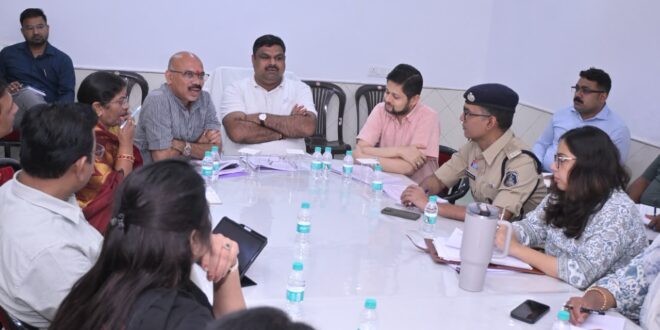 सेवा संकल्प अभियान : 07 अक्टूबर को नगर में निकलेगी भव्य सेवा ज्योति यात्रा, केबिनेट मंत्री गजेन्द्र यादव ने अधिकारियों एवं नागरिकों के साथ की तैयारियों की समीक्षा….