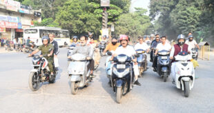उप मुख्यमंत्री अरुण साव निकले स्कूटी पर, शहर भ्रमण कर सफाई और निर्माण कार्यों का किया निरीक्षण…..