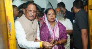 मुख्यमंत्री विष्णु देव साय ने शिवरीनारायण में भगवान नर-नारायण के किए दर्शन, प्रदेशवासियों की सुख-समृद्धि और खुशहाली की कामना…..