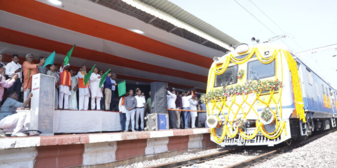 आजादी के बाद पहली बार रावघाट तक पहुंची रेल, बस्तर के विकास को मिली नई रफ्तार…