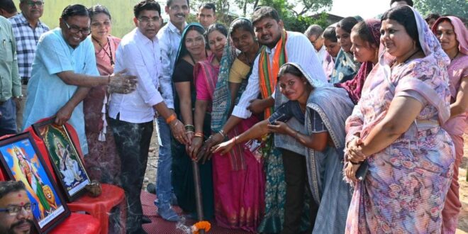 मुख्यमंत्री विष्णु देव साय के नेतृत्व में गांवों के विकास और बुनियादी सुविधाओं के विस्तार को मिल रही प्राथमिकता : राजस्व मंत्री वर्मा…..