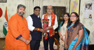 राज्यपाल रमेन डेका से कामधेनु विश्वविद्यालय के कार्य परिषद सदस्यों ने की भेंट, छत्तीसगढ़ के देशी गोवंश ‘कोसली’ के संरक्षण और संवर्धन पर हुई चर्चा….