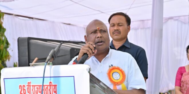 सांसद चिंतामणि महाराज ने सभी खिलाड़ियों से अपना सर्वश्रेष्ठ प्रदर्शन करने का किया आह्वान, सांसद महाराज ने बॉस्केट में बॉल डालकर किया 26 वीं राज्यस्तरीय शालेय क्रीड़ा प्रतियोगिता का शुभारंभ….