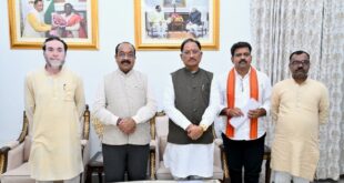 गन्ना किसानों के हित में बड़ा निर्णय: अब 425 रुपए प्रति क्विंटल की दर से होगी गन्ने की खरीदी, भारतीय किसान संघ के प्रतिनिधिमंडल से चर्चा के बाद मुख्यमंत्री विष्णु देव साय ने लिया महत्वपूर्ण निर्णय…..