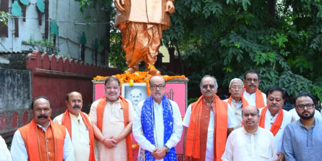 नशा मुक्त भारत के संकल्प के साथ राज्यपाल डेका ने की पदयात्रा, महात्मा गांधी और लाल बहादुर शास्त्री को श्रद्धांजलि अर्पित कर डॉ. अंबेडकर को किया नमन….
