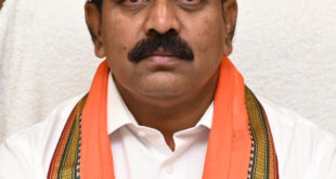 उप मुख्यमंत्री विजय शर्मा की पहल से कबीरधाम में प्रदेश में सबसे ज्यादा 48 नई समितियों का गठन, कबीरधाम में 37 नए धान खरीदी केंद्र भी खुले, किसानों को घर के नजदीक धान बेचने की मिलेगी सुविधा….